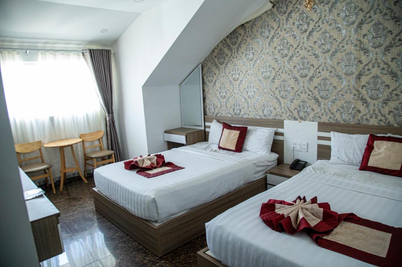 Anh Tien Hotel Dalat Exteriör bild